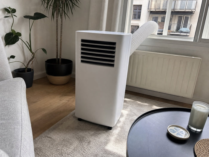 Nivio Air One cooling a bedroom during a heatwave